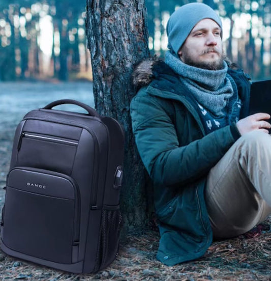 Mochila de hombre para ordenador portatil, cable usb, diseño clasico para negocios y viaje.